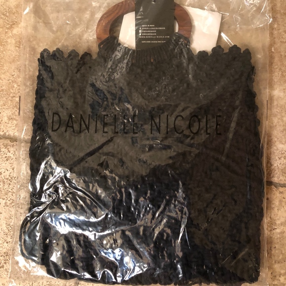 Danielle Nicole Handbags - Danielle Nicole Beachy Handbag